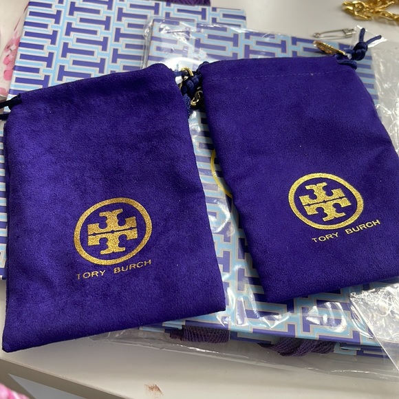 Tory Burch Emerald Green Medallion Necklace - Picture 5 of 11